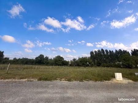 terrain 659 m² bonchamp les laval