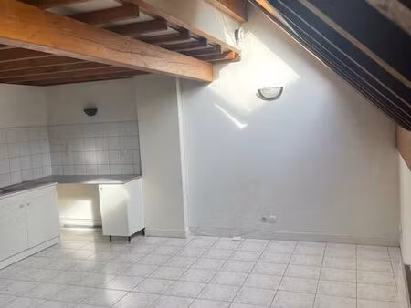 t2 duplex hyper centre