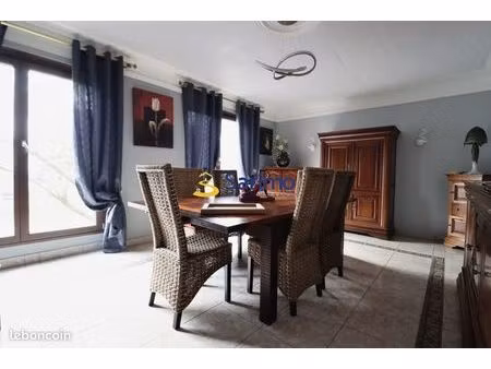 duplex 5 pièces 122 m²