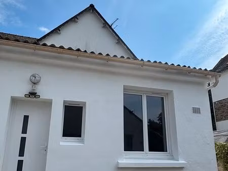 studio 18m2 refait à neuf au centre de sarzeau