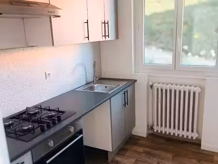 maison à louer avec jardin et terrasse