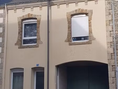 maison bourg avec hangar et terrain