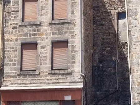 maison 4 pièces 151 m²