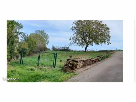 terrain constructible de 685m2