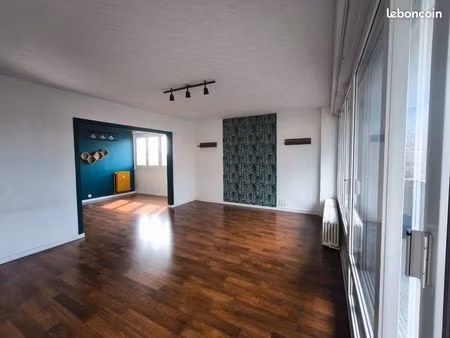 hem – bel appartement t4 de 86 m² avec balcon  ascenseur  cave et vue dégagée