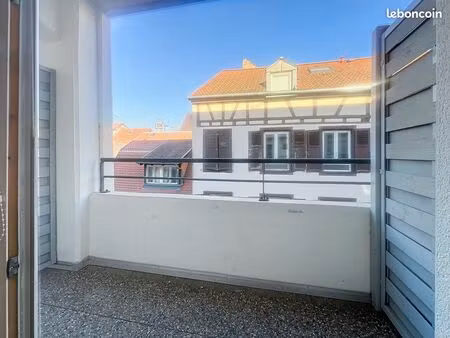 studio avec balcon équipé meublé krutenau