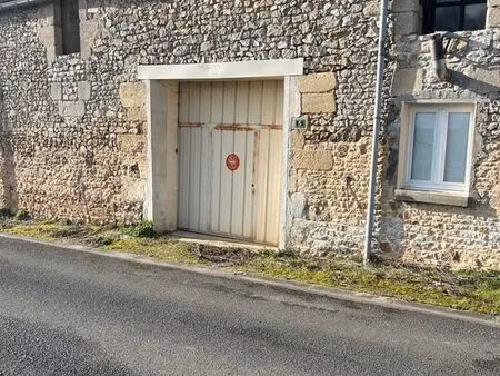 location hangar