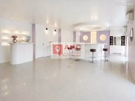 local commercial 125 m² lattes