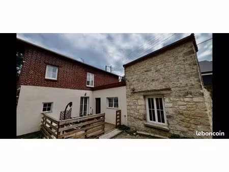 maison 4 chambres 115m2 et son hangar 500 m2 sur 1400m2