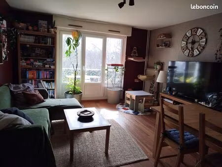 appartement 3 pièces de 69 m² avec balcon