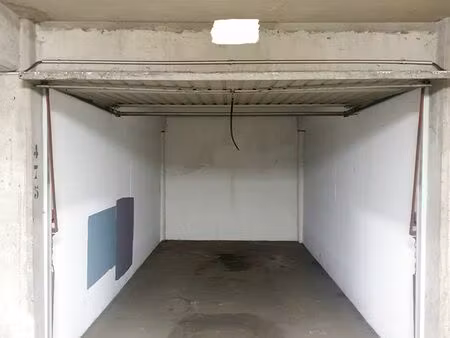location box fermé villeurbanne (proche stade boiron-granger)