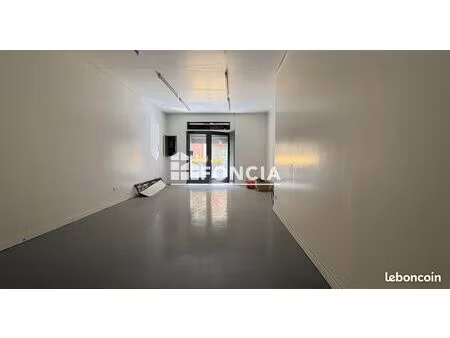a vendre local commercial quartier mediterranee