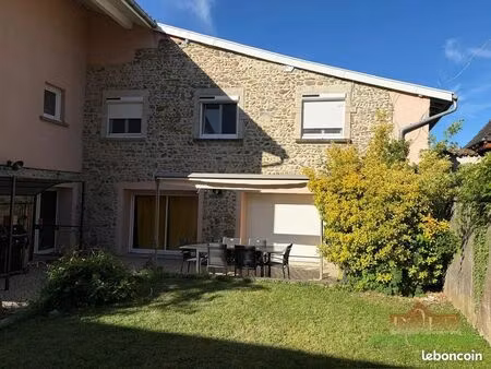 ferme 8 pièces 212 m²