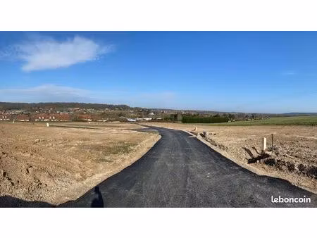terrain viabilisé 709 m2