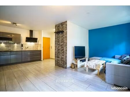 appartement 2 pièces 55 m²