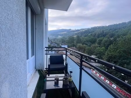 à vendre – appartement t3 de 77 m² entièrement rénové avec balcon  garage et cave – 118 00