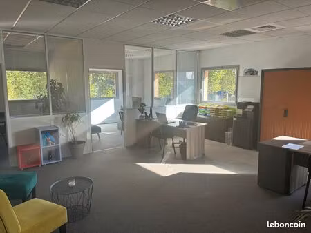 reprise de bureaux 93 m² – saint-priest (69) – libre rapidement