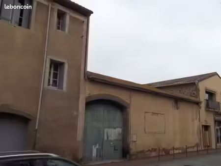 local 160 m²