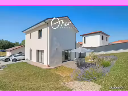maison 5 pièces 104 m²