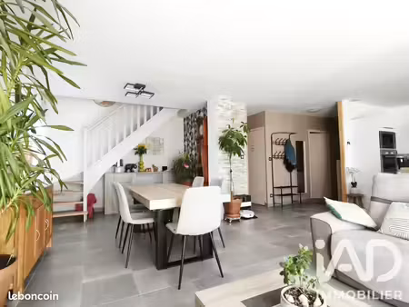 maison 7 pièces 109 m²