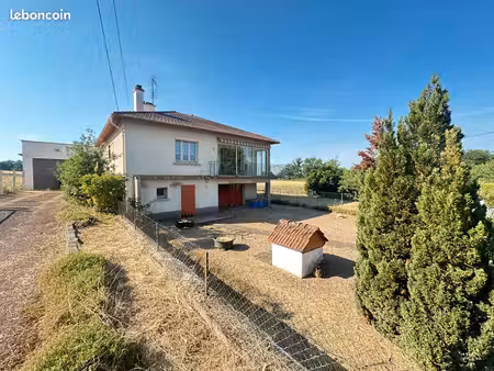 maison avec garage atelier à vougy