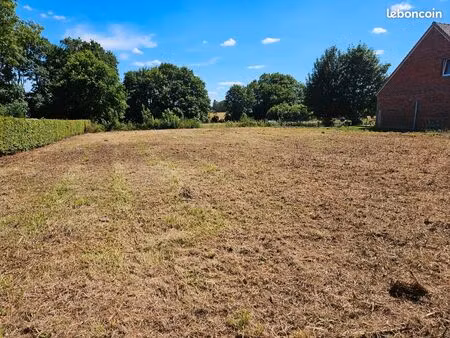 vends terrain à bâtir à riviere