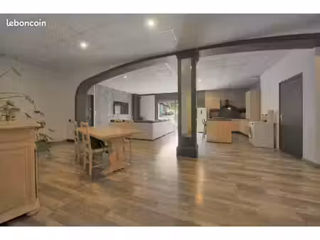 appartement 5 pièces 140 m²