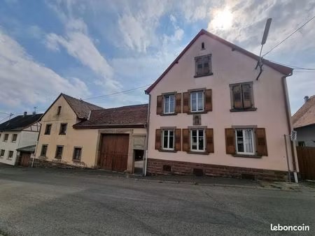 corps de ferme 200m² sur 28 80 ares à dettwiller-rosenwiller