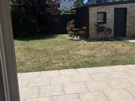 maison de 180 m2 avec jardin de 440 m2