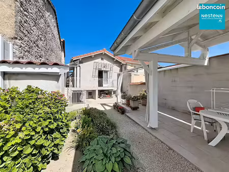 maison 5 pièces 104 m²