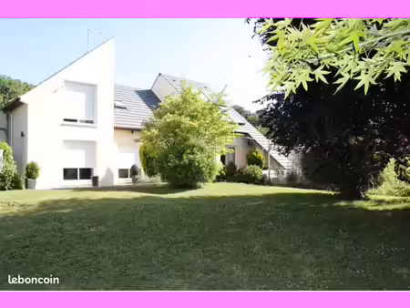 maison 8 pieces - 192m² - terrain 1700m²
