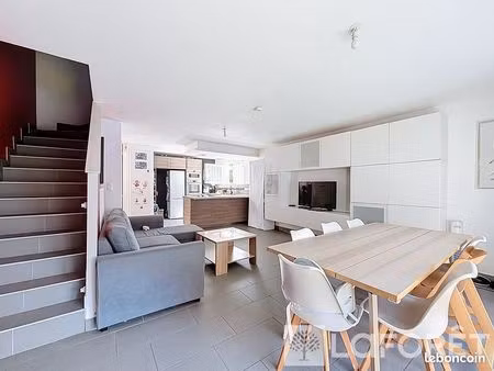 maison 4 pièces 82 m²
