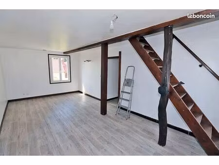 a louer apartement t3 duplex  52 m² + parking securise