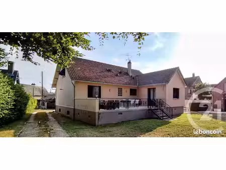 maison 5 pièces 208 m²