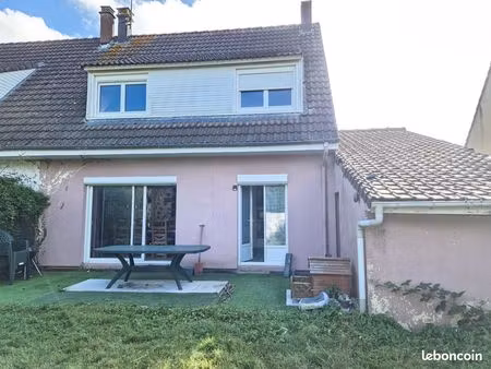 une maison mitoyenne de 92 8 m