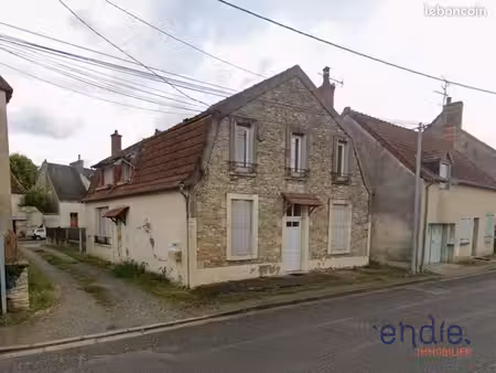 immeuble 143 m² saint pierre le moutier