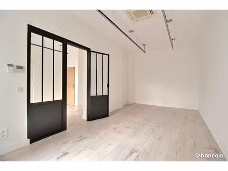 bureaux 43 m²