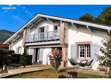 maison 5 pièces 187 m²