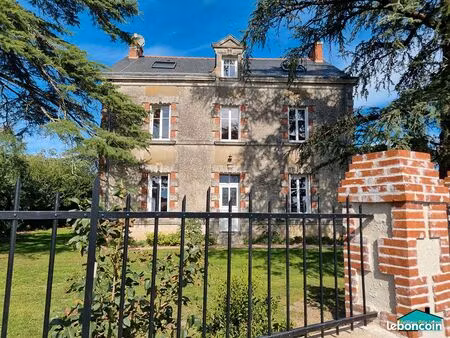 maison 9 pièces 247 m²