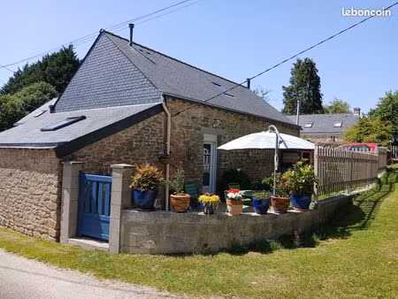 maison pierre rénovée 60 m² – 2 chambres – terrasse – vendue meublée ou non meublée – coup
