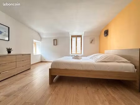 maison de ville meublée et entièrement équipée – prête à vivre