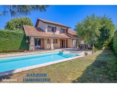 maison 5 pièces 157 m²