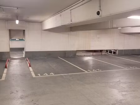 parking securise rue didot