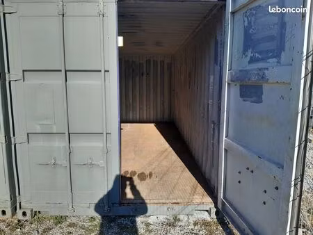 a loué container 6.5m ×2.5×2.5m