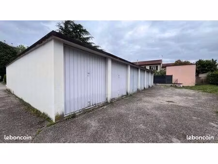 garage box aérien villeurbanne croix luizet/chateau gaillard