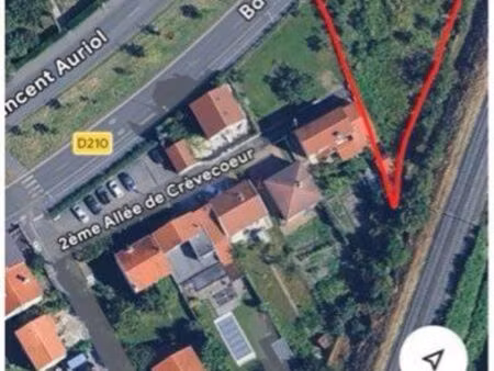 terrain constructible 905m2