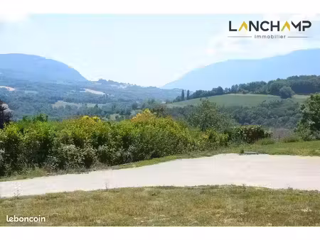 terrain 733 m² vanzy