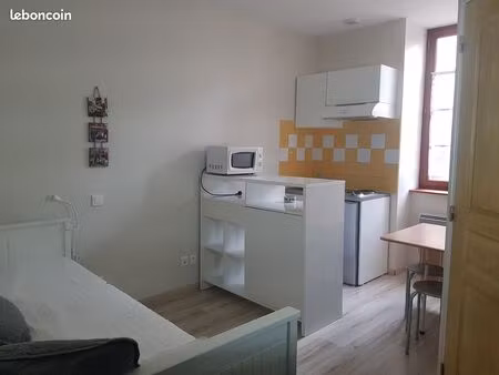 à louer studio meublé