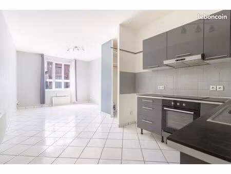 appartement 3 pièces 68 m²