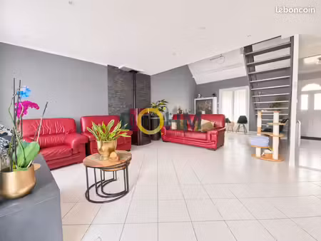 maison 4 pièces 108 m²